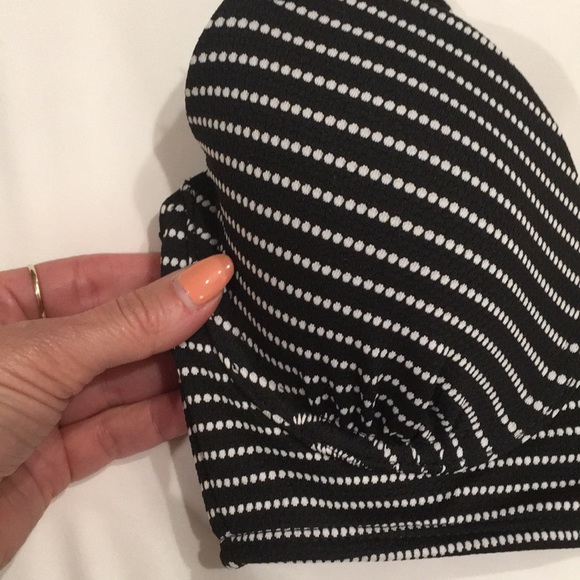 Bikini top! - Picture 4 of 7